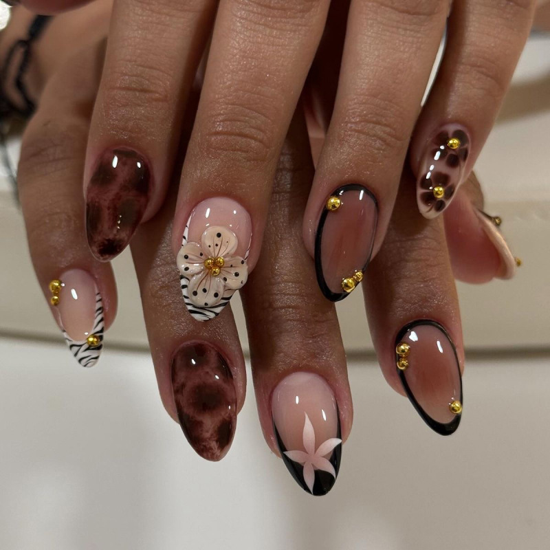 Nail Art Zebra - เล็บปลอมลายม้าลายฝรั่งเศส 24 ชิ้น ลายดอกไม้ 3 มิติ