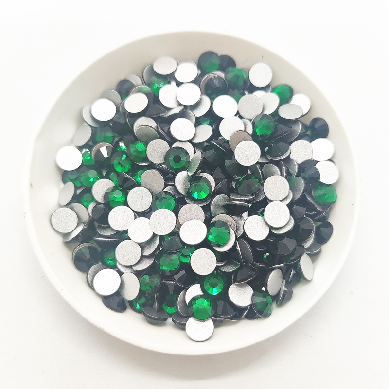 แก้ว SS3-SS60สีเขียวเข้มทุกขนา - Nail Art Emerald Green บทวิจารณ์และราคา