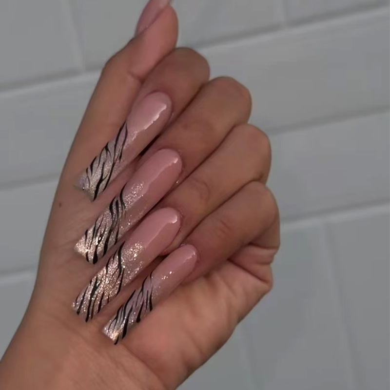 ชุดเล็บปลอมแบบติด 24 ชิ้น ลายข - Nail Art Zebra บทวิจารณ์และราคา