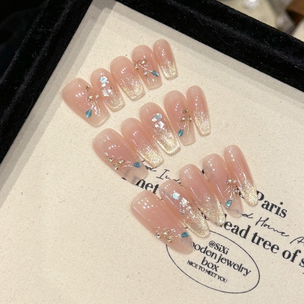 Handmade Nude กดบนเล็บ Luxury  - Nail Art Full Cat Eye บทวิจารณ์และราคา